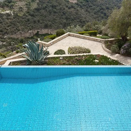Aphrodite Hills Superior Superior 0095 Air Conditioning 3 Bedrooms Πάφος